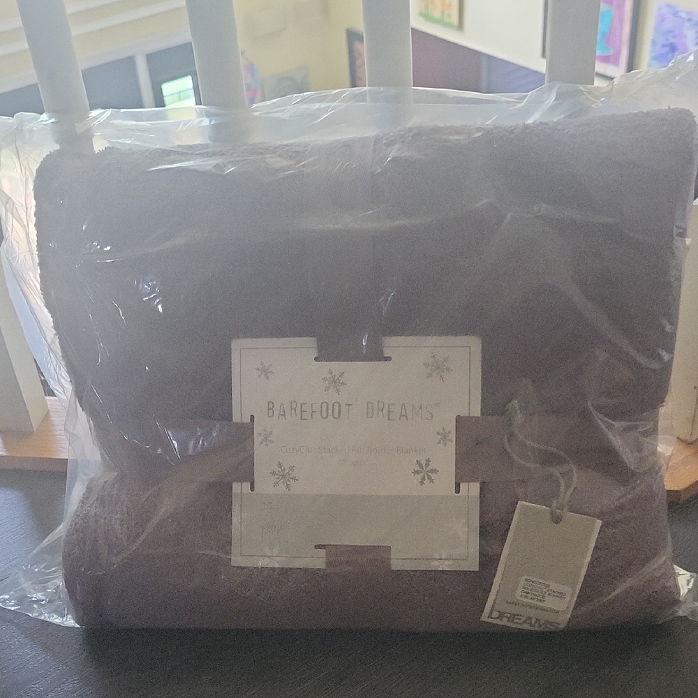 Barefoot Dreams Soft Light Soft Purple Blanket Boxed Sealed Firm Priced Nice